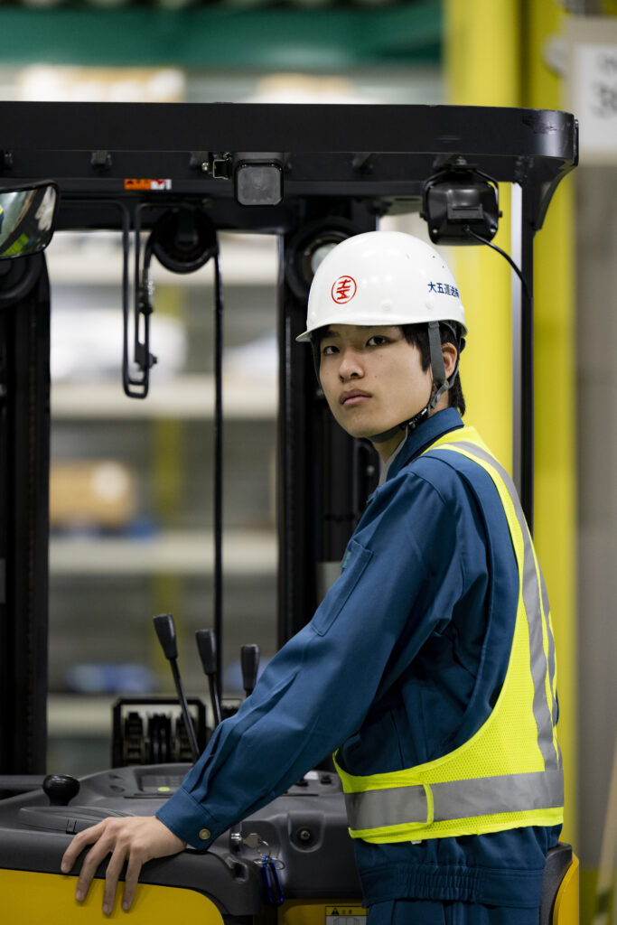 倉庫作業（東三方物流センター）